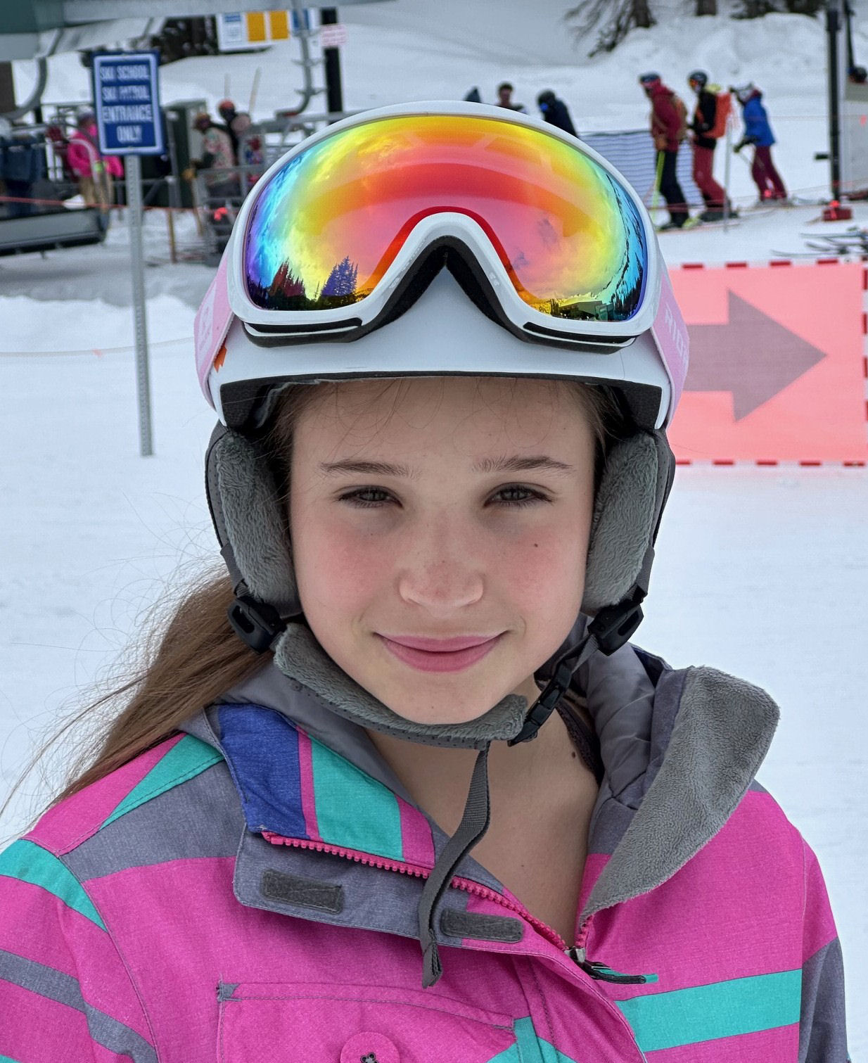 Alisa Skiing
