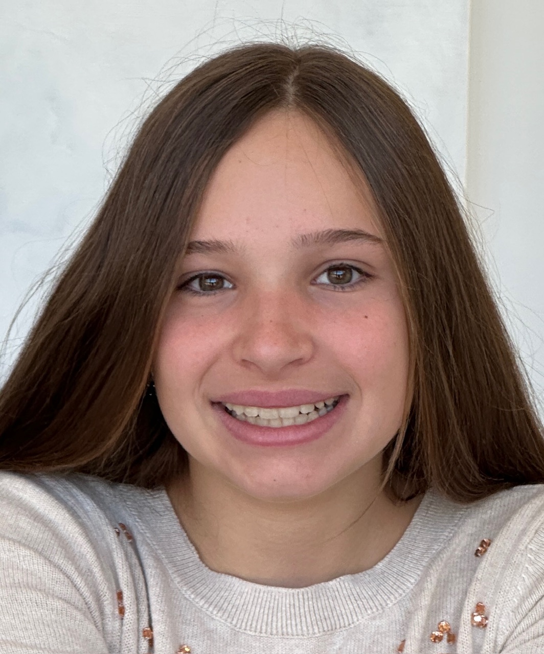 Alisa Smiling